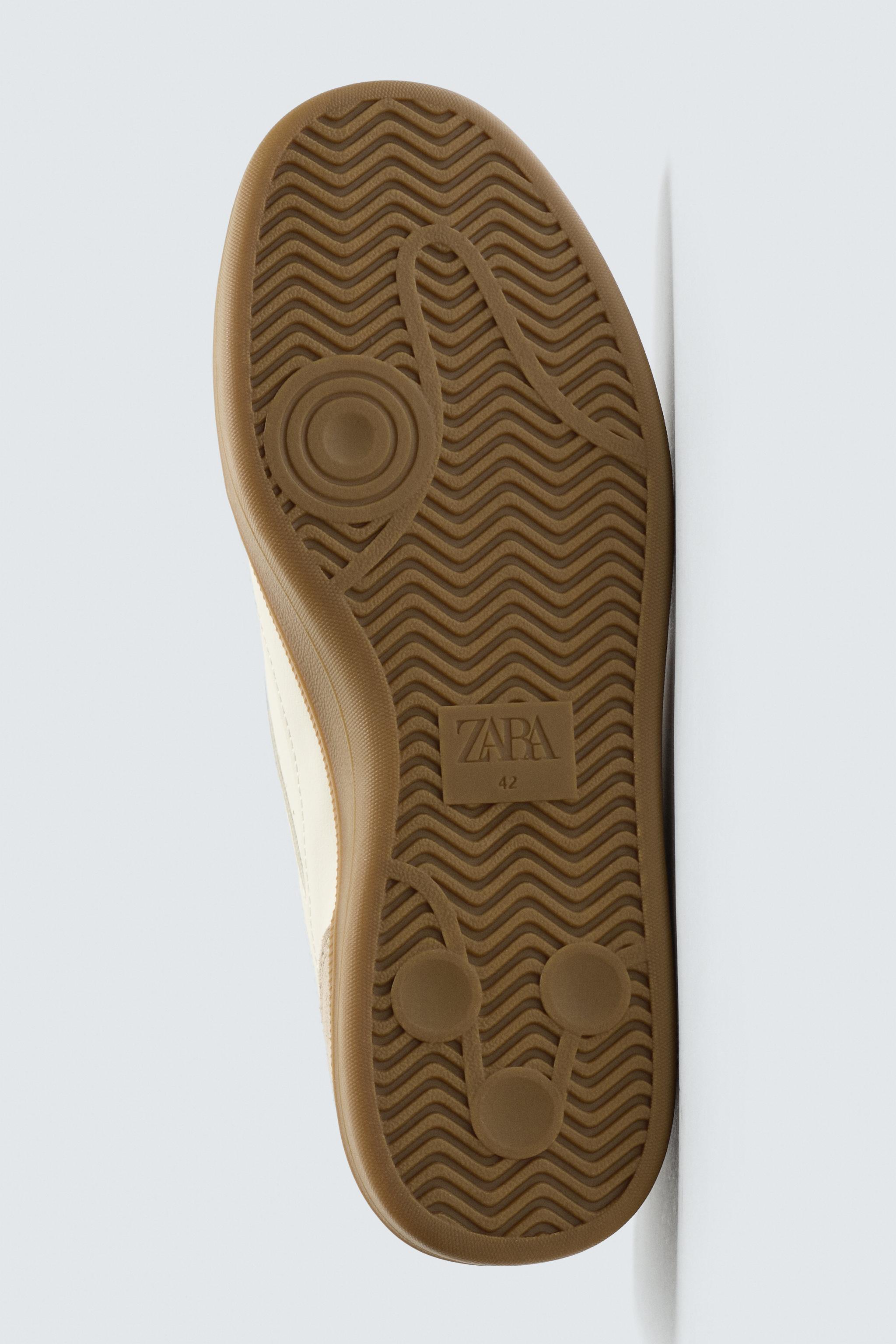 BASKETS À SEMELLE EN CONTRASTE